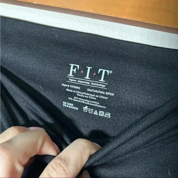 NWT F.I.T shaper shorts S - Picture 5 of 5